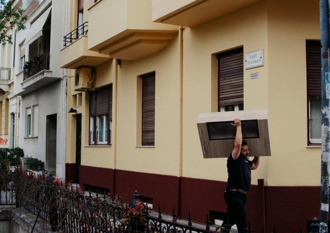 How to Build a Daily Movement Habit Without a Gym